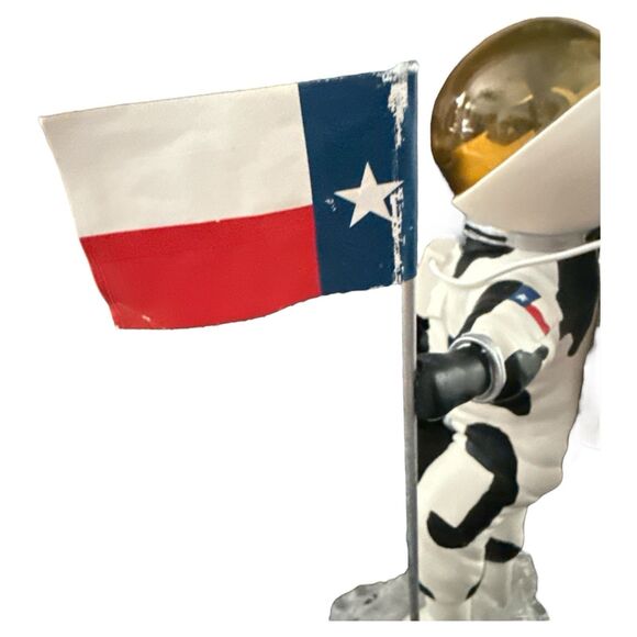 CowParade Moonwalking Cow #7282 Astronaut Figurine 2003 Houston We Have Landed - Picture 6 of 10